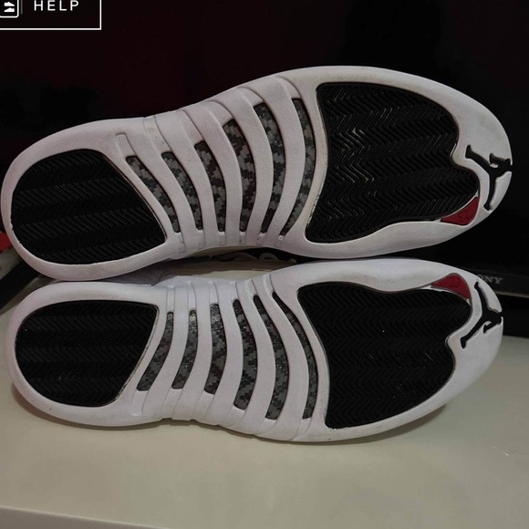 Jordan 12 Rising Sun - Picture 5 of 5